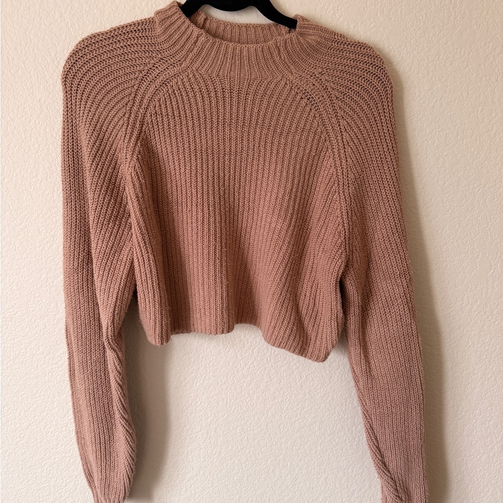 Hollister Women's Brown Crew Neck Sweater